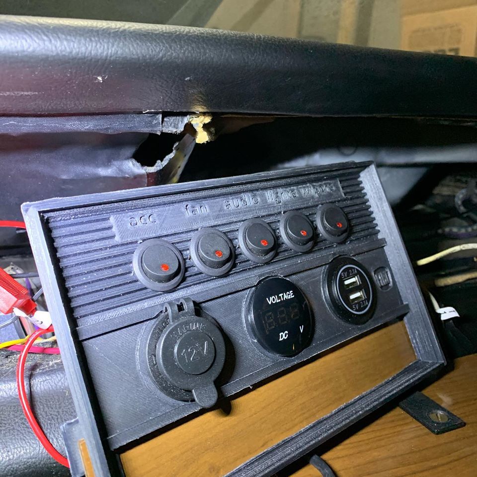 Заменяющая панель для Fiat 124 Spider 2000 (классика)