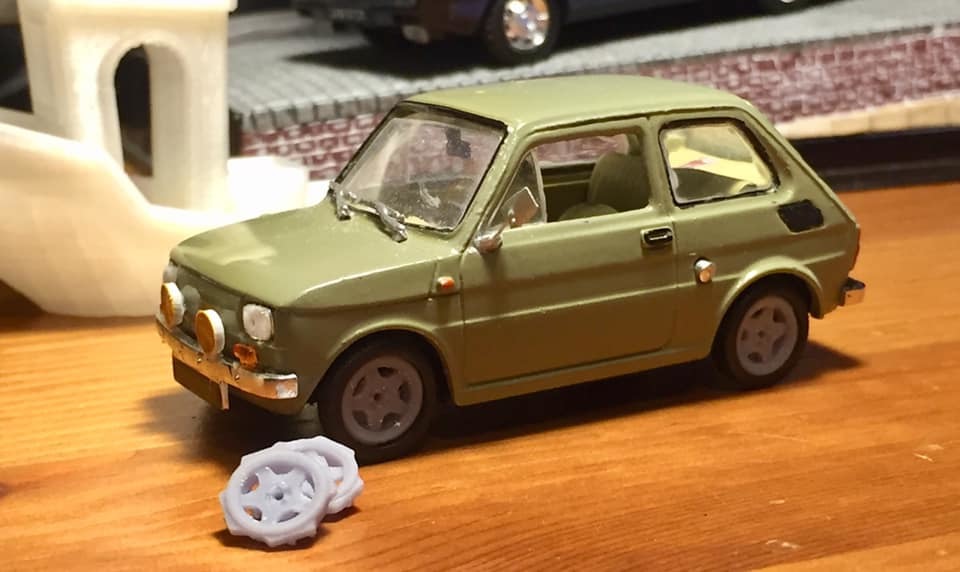 Fiat 126p 1:43 Спортивные диски