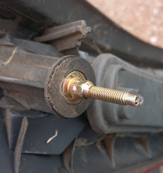 Модель 3D крепежа фонаря для Fiat Punto