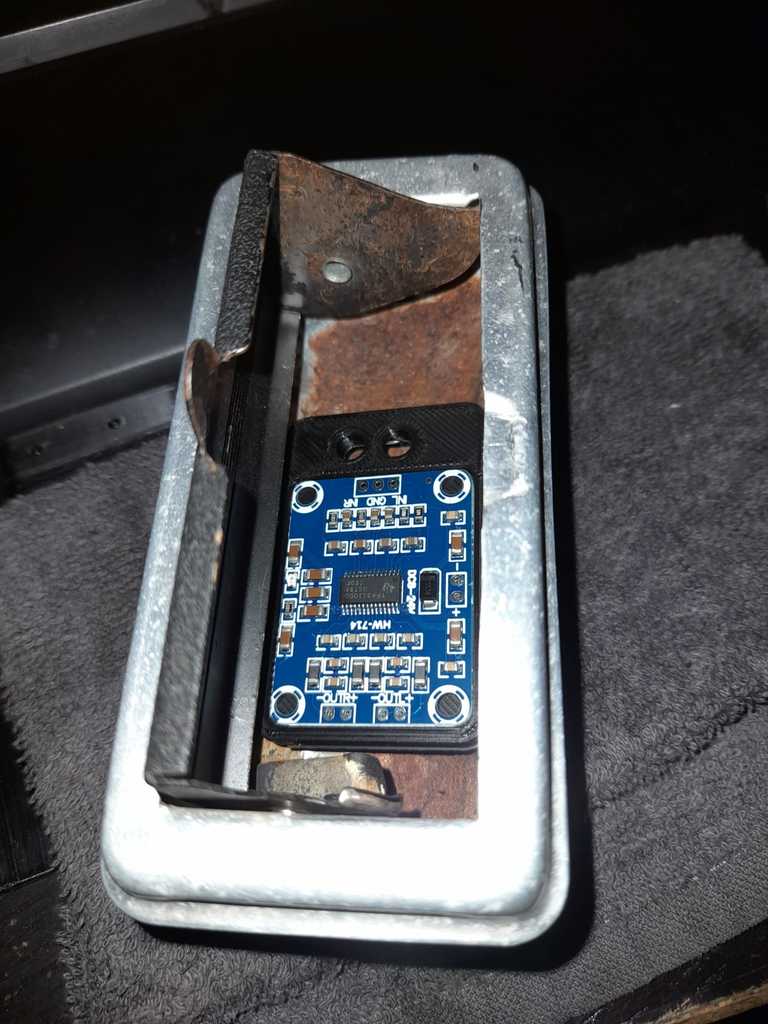 Скрытый радиоприемник для Fiat 600