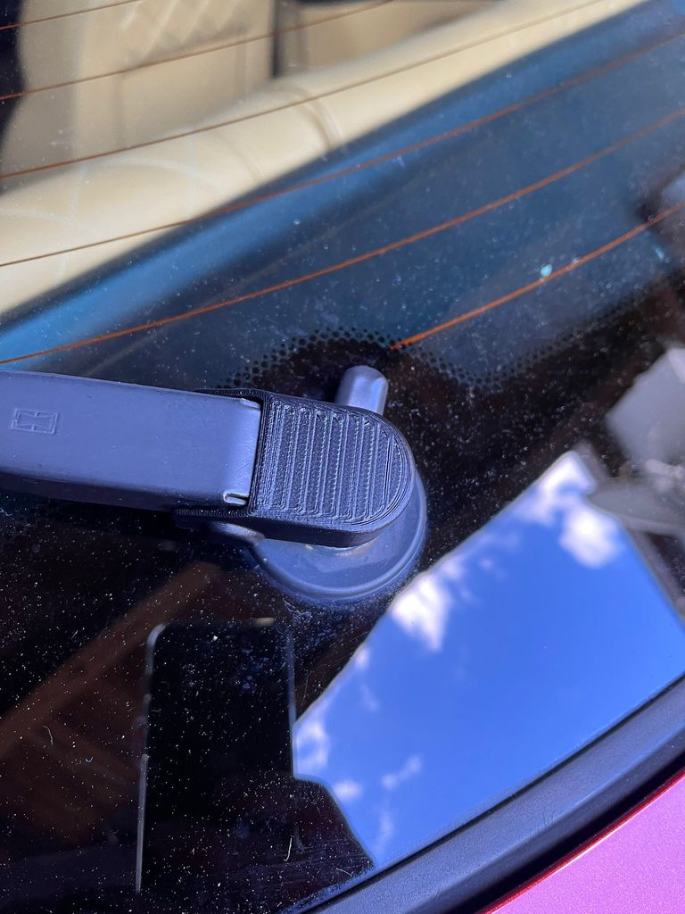 Крышка заднего стеклоочистителя Fiat Coupe