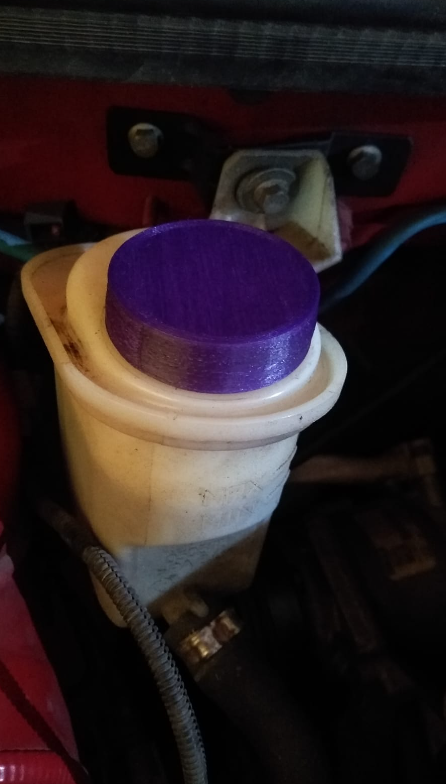 Крышка гидравлической жидкости Fiat Mobi