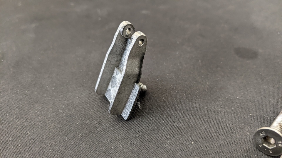 Перезапроектированная петля дверной ручки