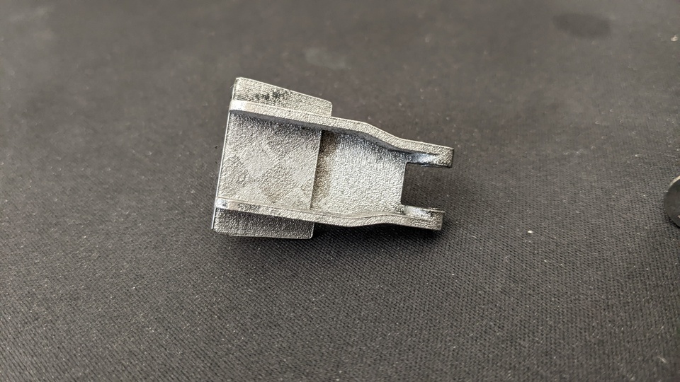 Перезапроектированная петля дверной ручки