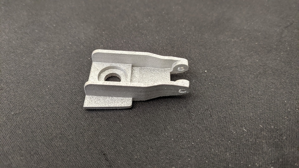 Перезапроектированная петля дверной ручки