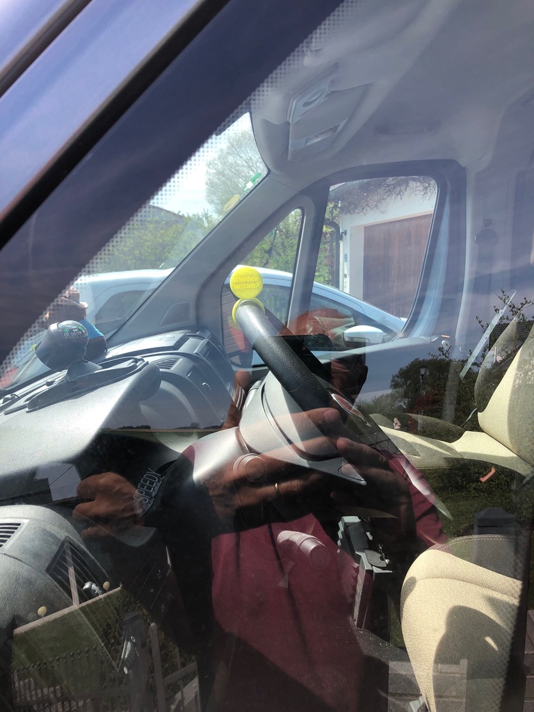 Spacer для очистки стекол RV