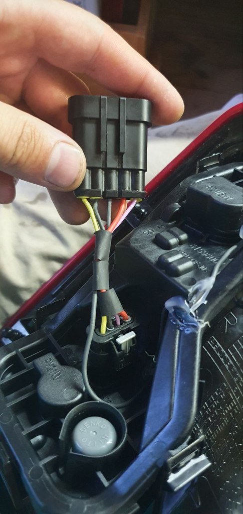 Декоративная панель для фонаря на Fiat