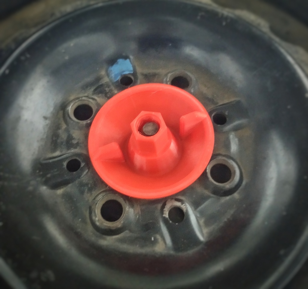 Блокировка запасного колеса FIAT UNO/DUNA