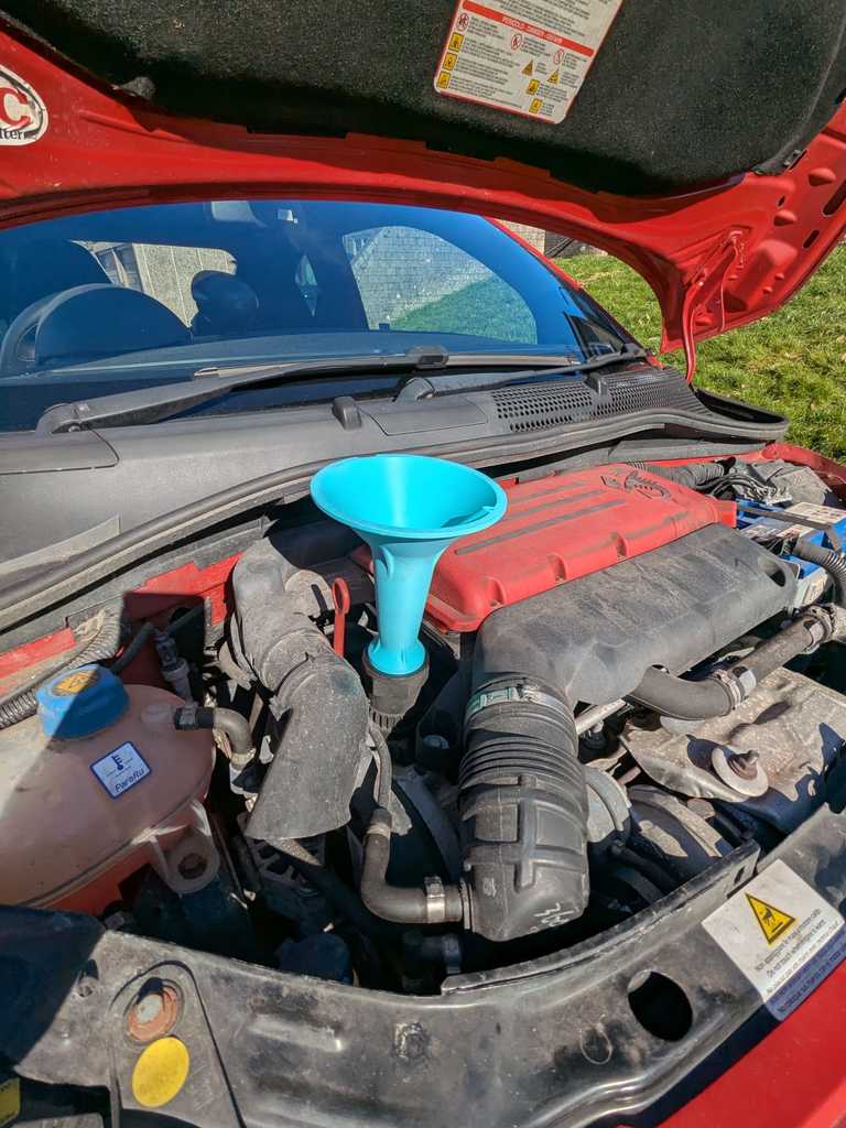 Воронка для заливки масла Fiat 1.2