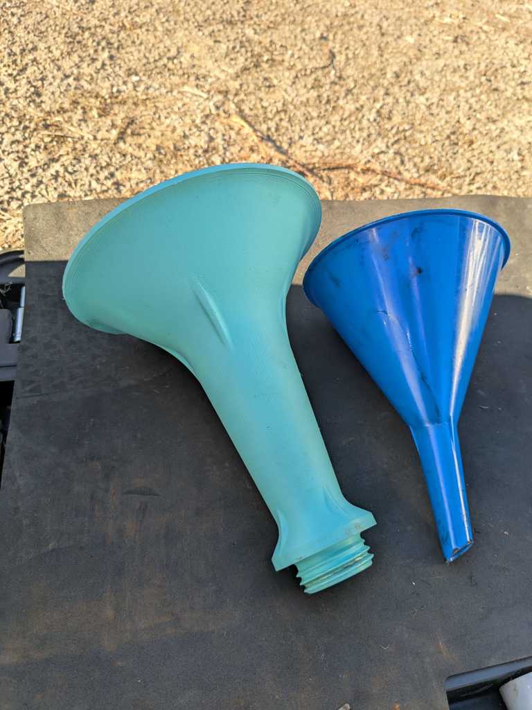 Воронка для заливки масла Fiat 1.2