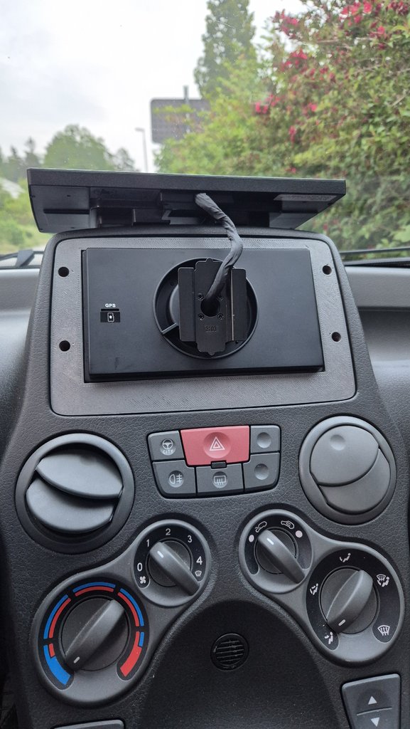 Крепление для радиоприемника Eonon UA12S Plus-6G