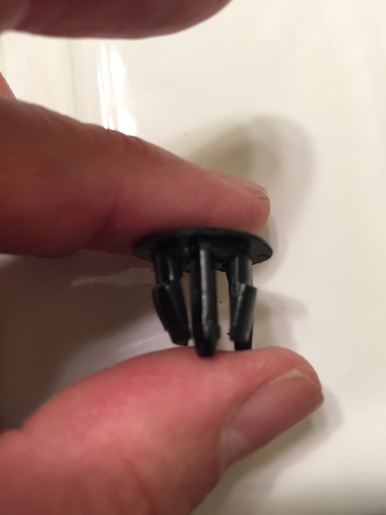 Замена втулки замка в седане BMW