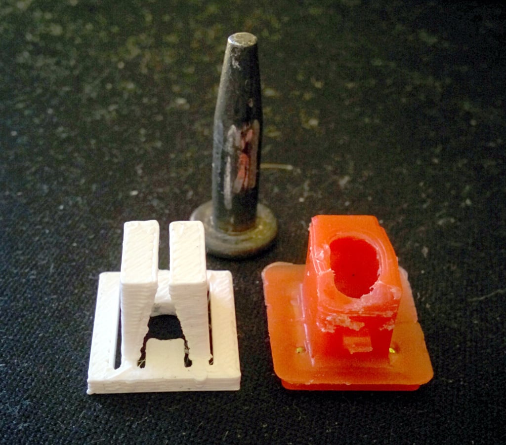 Зажим для крепления отделки панели приборов BMW E46