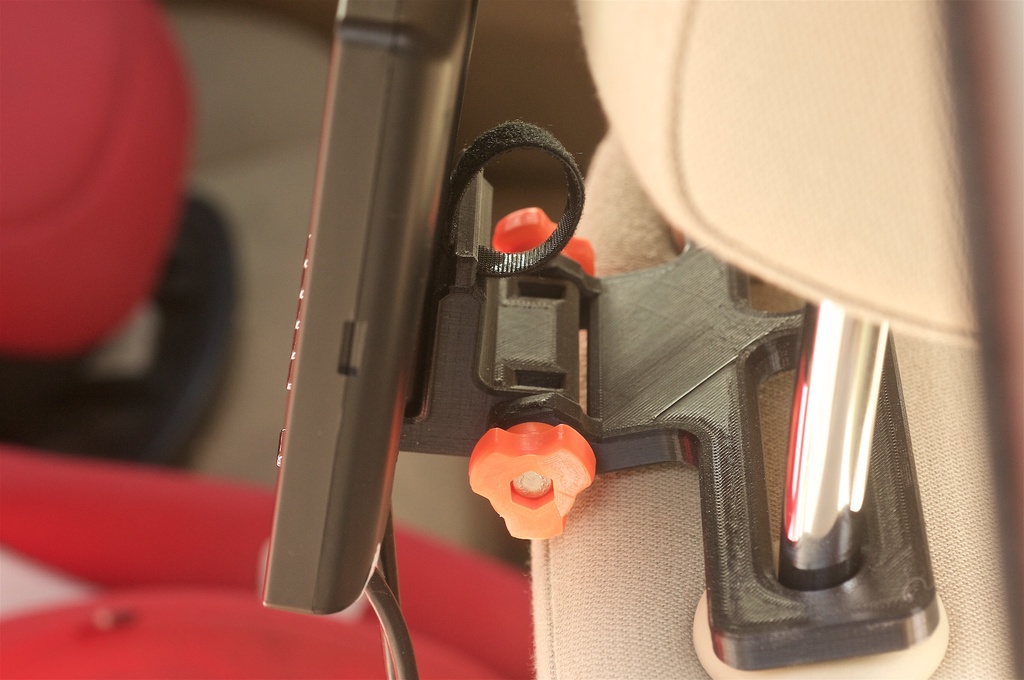 Модель крепления HypnoKid для BW 7" TFT экрана