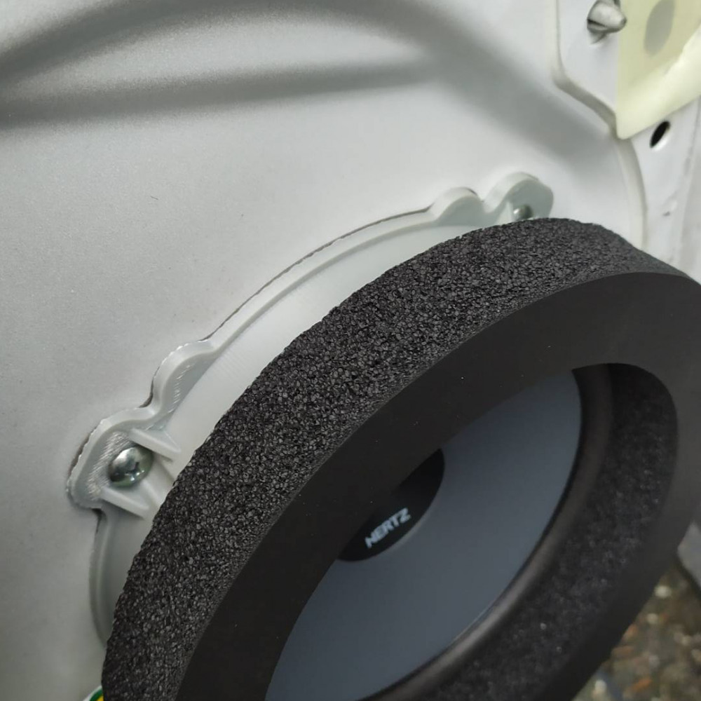 Обивка для кастомизации динамиков на Opel Antara