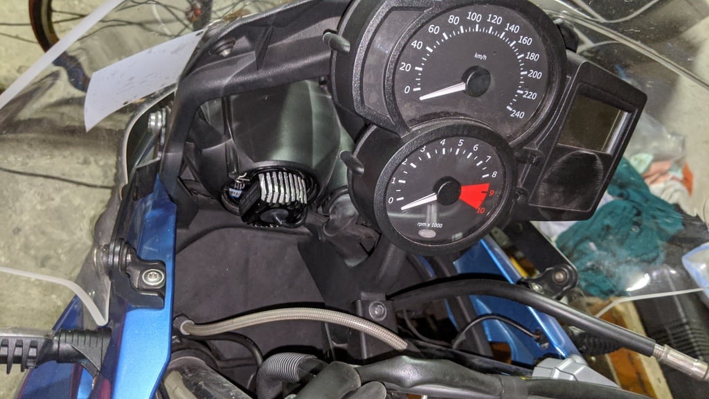 Крышка дальнего света для BMW F650 GS, F700 GS, F800 GS и F800R