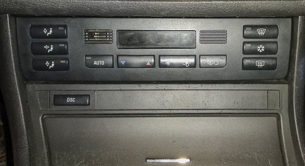 Альтернативное решение для перемещения AC панели на BMW E46 с двойным DIN