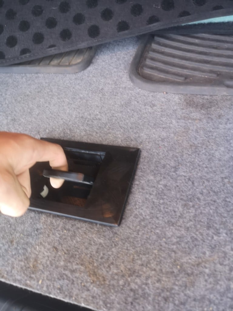 Замена ручки багажника для BMW E90