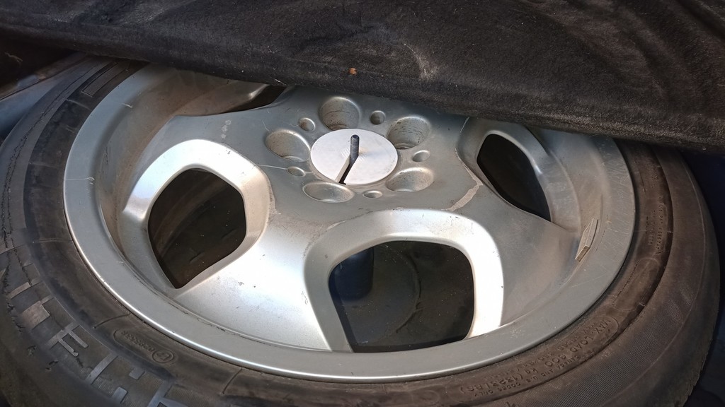 Крепление запасного колеса для BMW E36