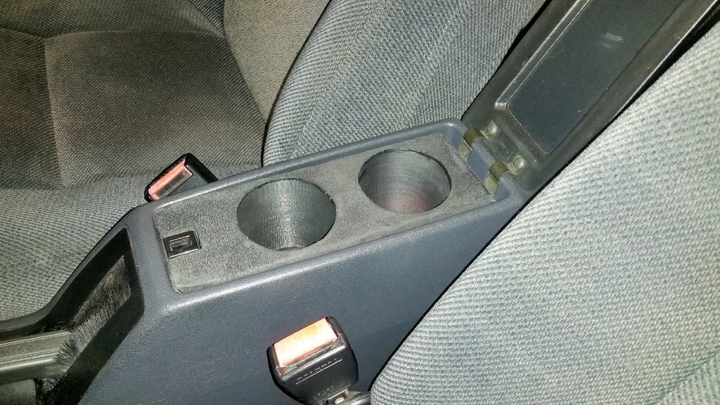 Держатель для чашек для автомобилей Volvo 740 и 940