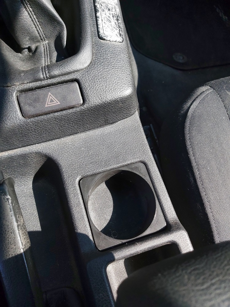 Держатель для стаканов BMW E36 Compact с подлокотником