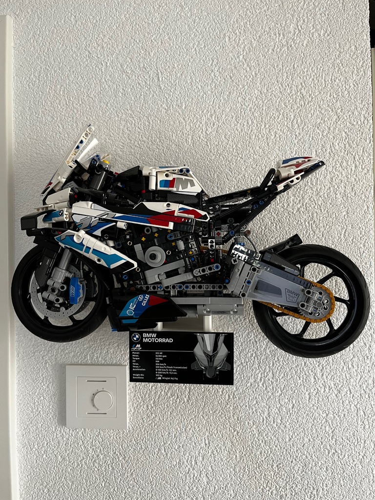 Настенное крепление для LEGO BMW S1000RR