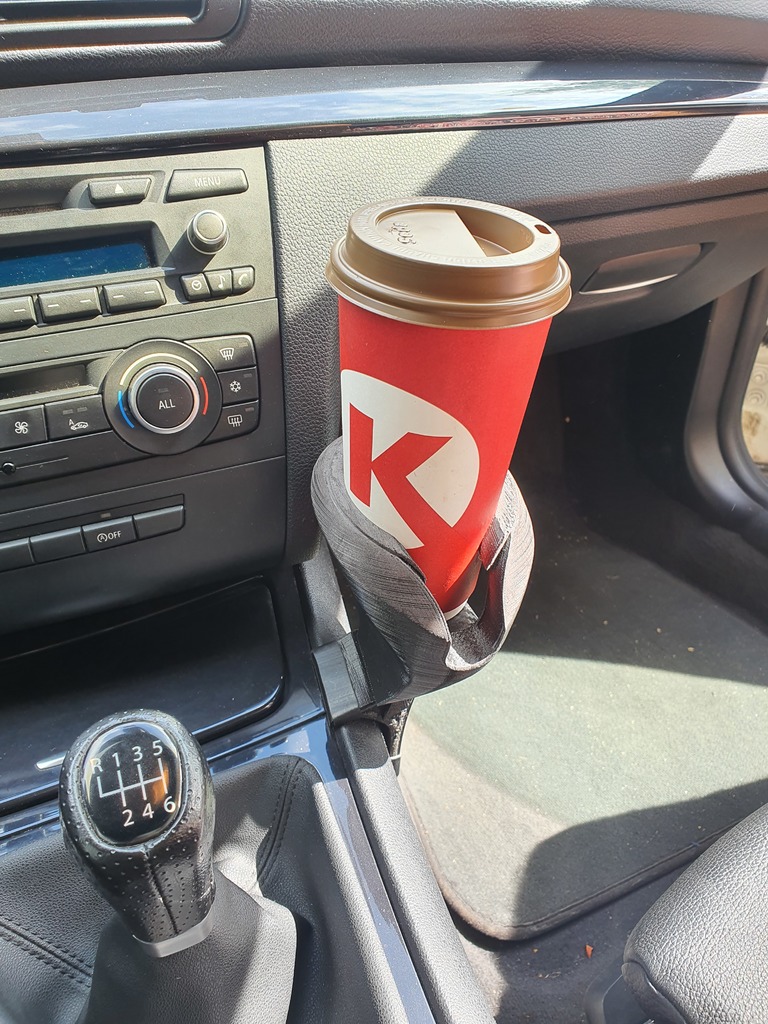 Крепление для чашки BMW1