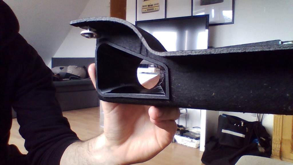 Впуск воздуха для охлаждения переднего тормоза E9x M3