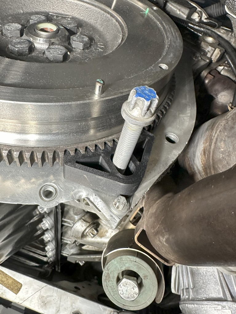 Инструмент для замены сцепления BMW