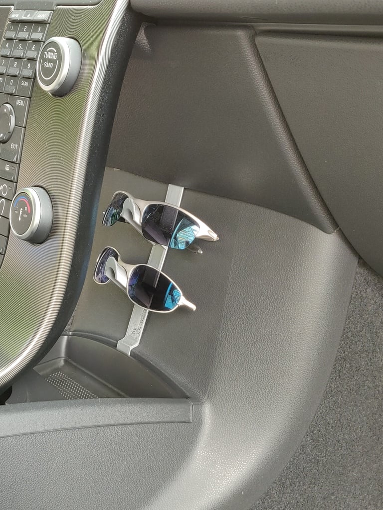 Держатель для солнцезащитных очков для Volvo C30