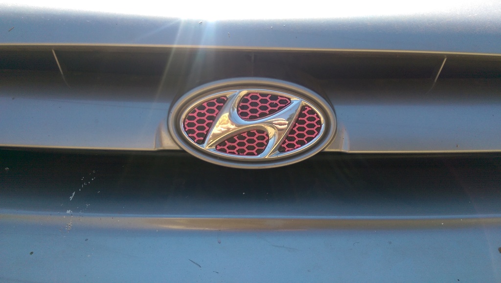 Значок для Hyundai Santa Fe