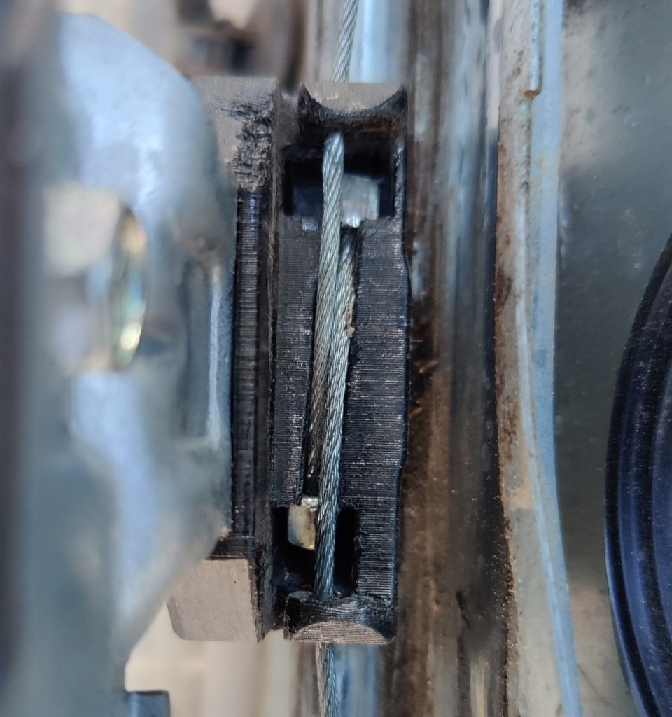 Кронштейн для стеклоподъемника Hyundai Veracruz