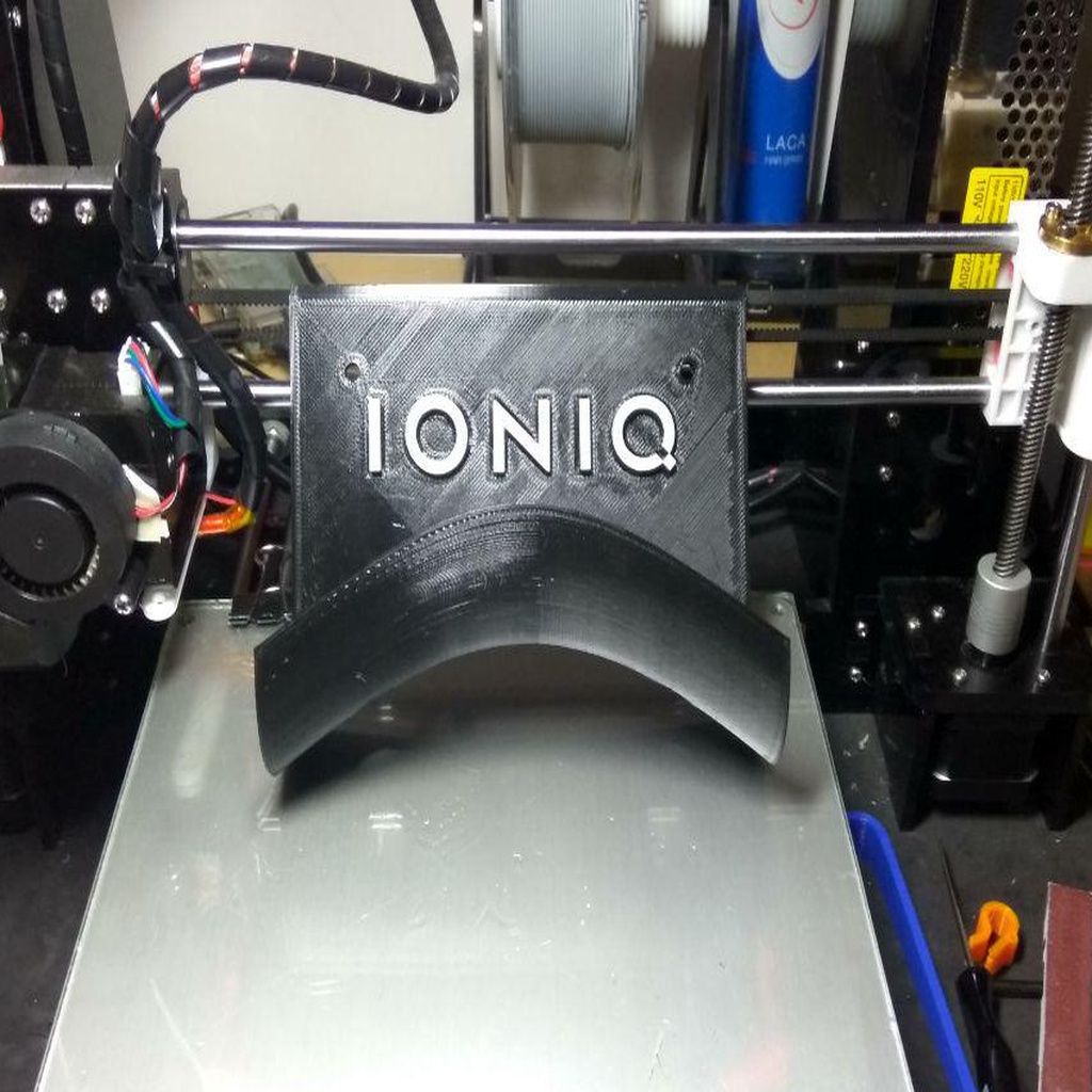 Крепление для кабеля и зарядного устройства