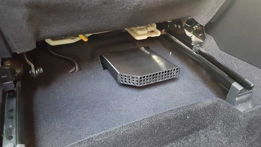 П延итель вентиляции пола второго ряда для Grand Santa Fe