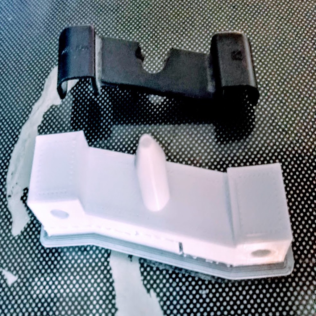 Крепление заднего фонаря Hyundai Santa Fe Classic