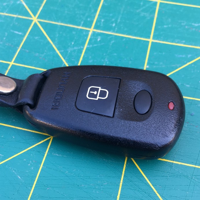 Замена корпуса брелока Hyundai Elantra 2006 года