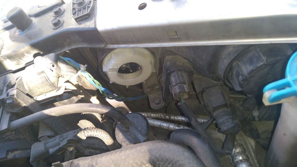 Защитный чехол для фары Hyundai Elantra 2004 года