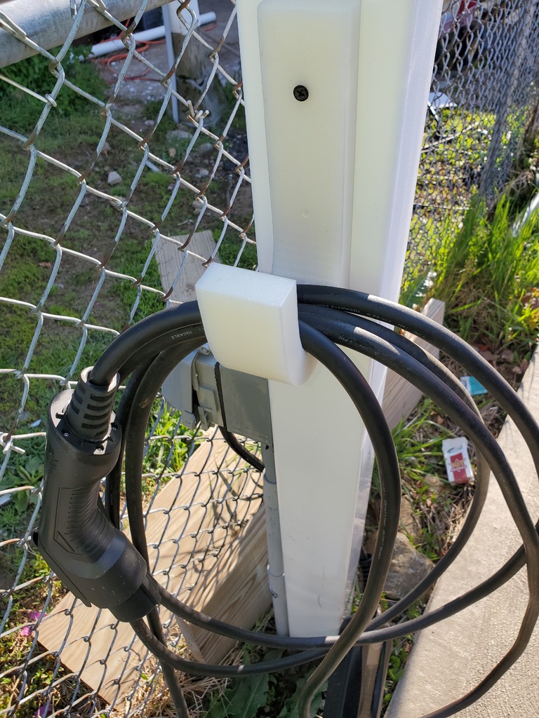 Большой крюк для кабеля EVSE