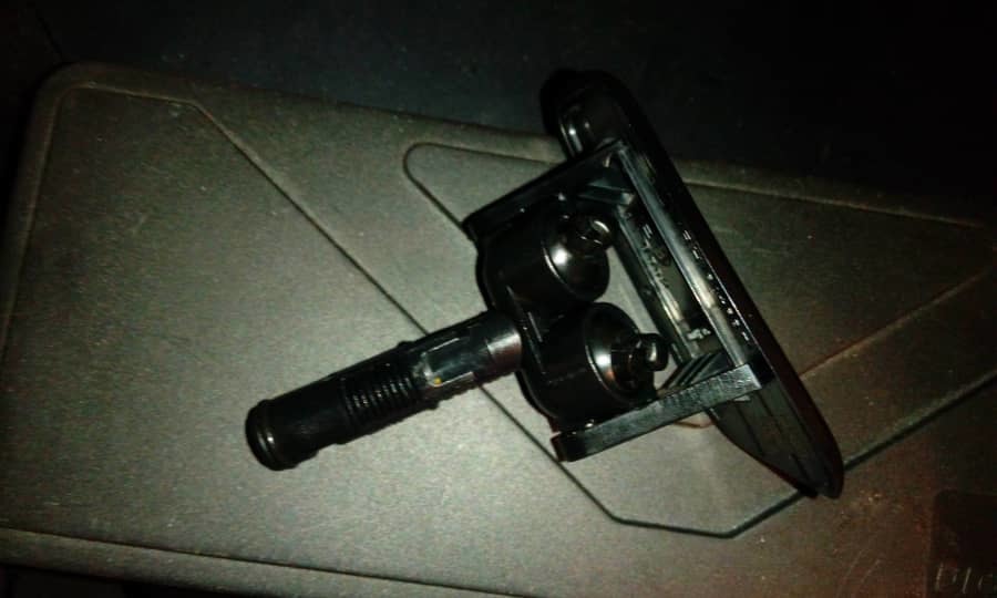 Крышка омывателя фар правой стороны Hyundai Genesis 2010