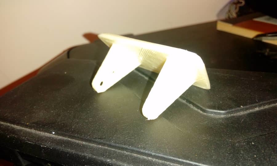 Крышка омывателя фар правой стороны Hyundai Genesis 2010