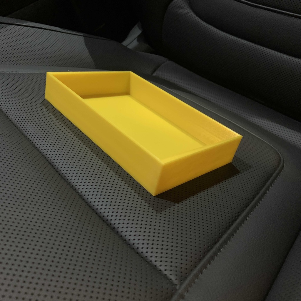 Центральная полка для Hyundai Santa Cruz 2022