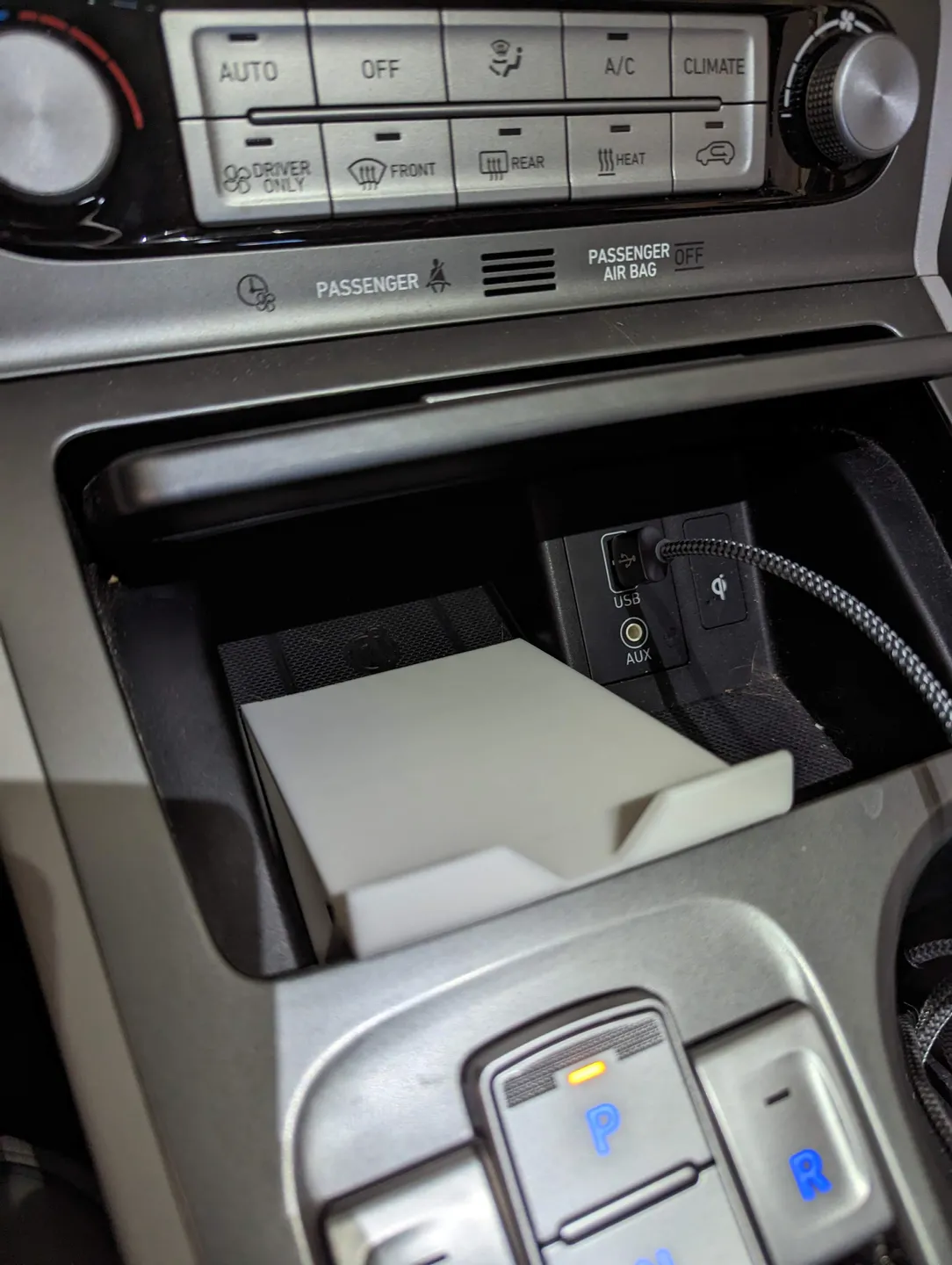 Компактная подставка для телефона