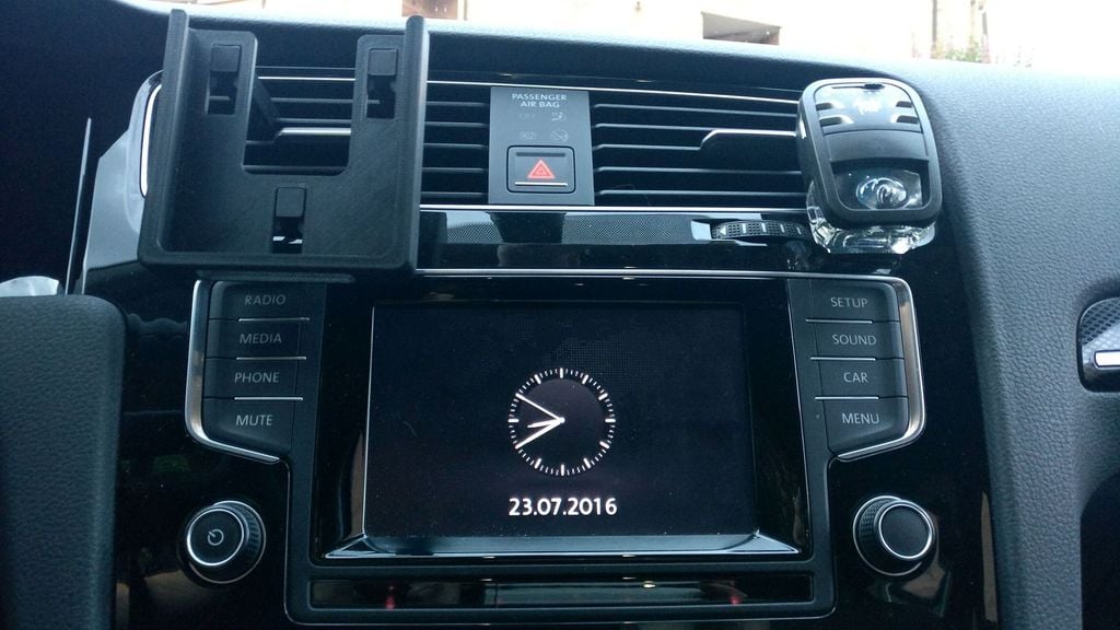 Держатель для телефона с магнитами