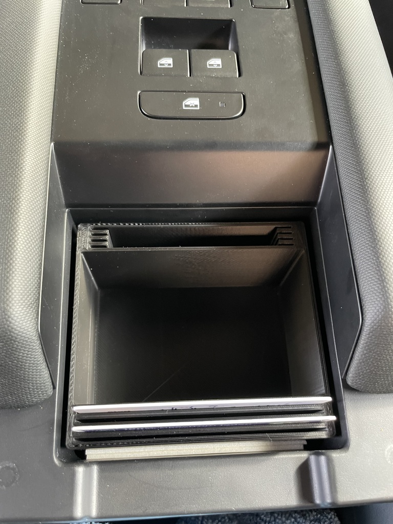 Коробка для центра консолей Hyundai IONIQ 6