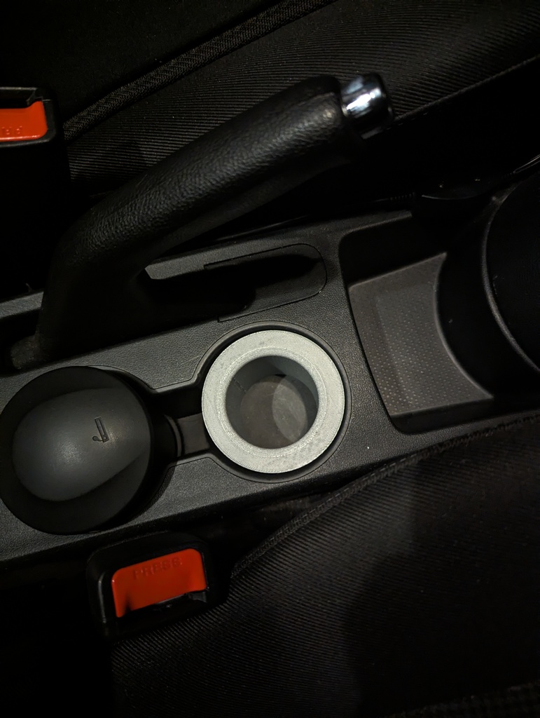 Адаптер для подстаканника в i20