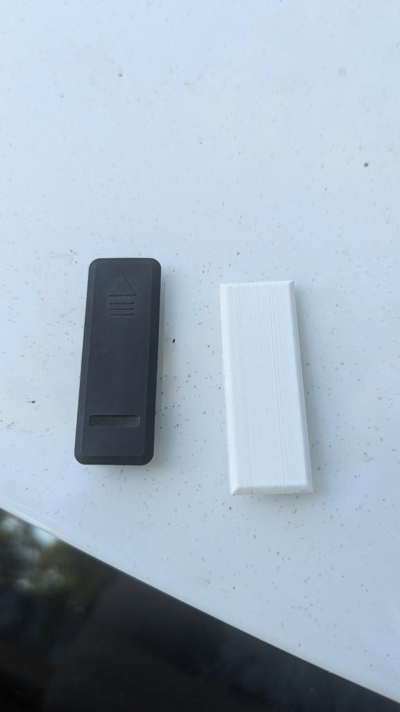 Ремонт крышки на крыше автомобиля