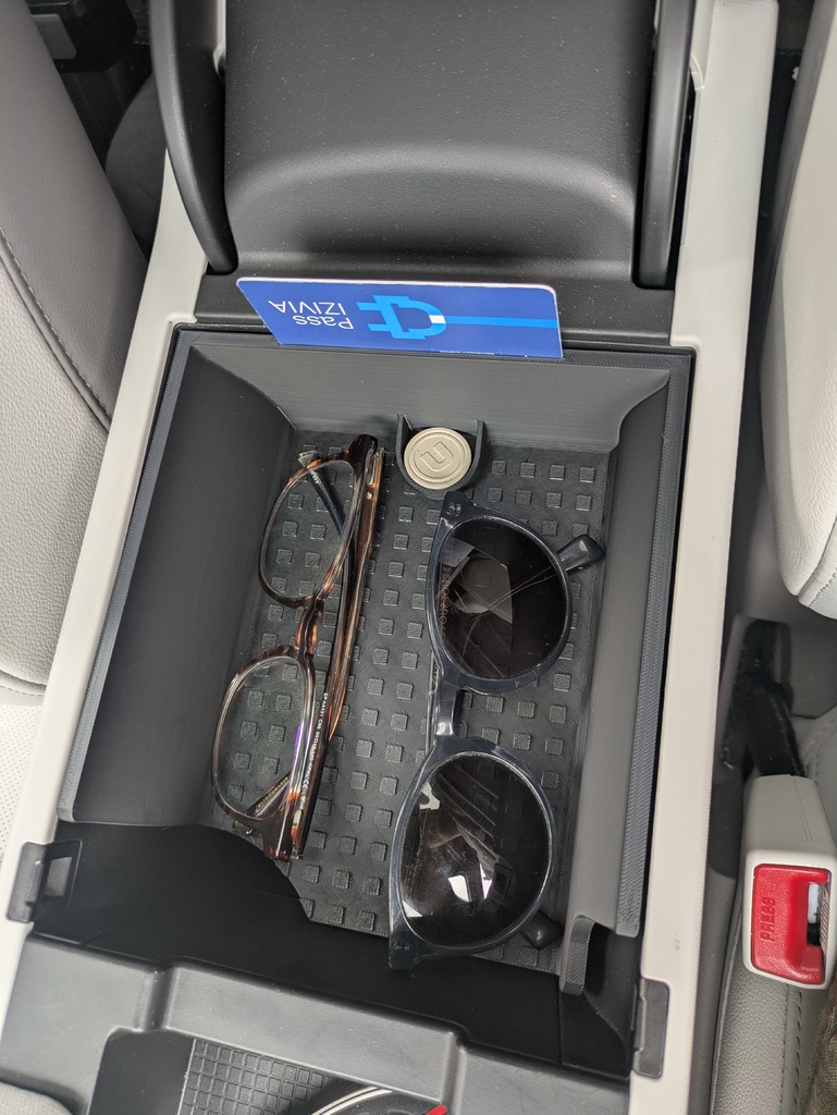 Промежуточный лоток для Ioniq 6