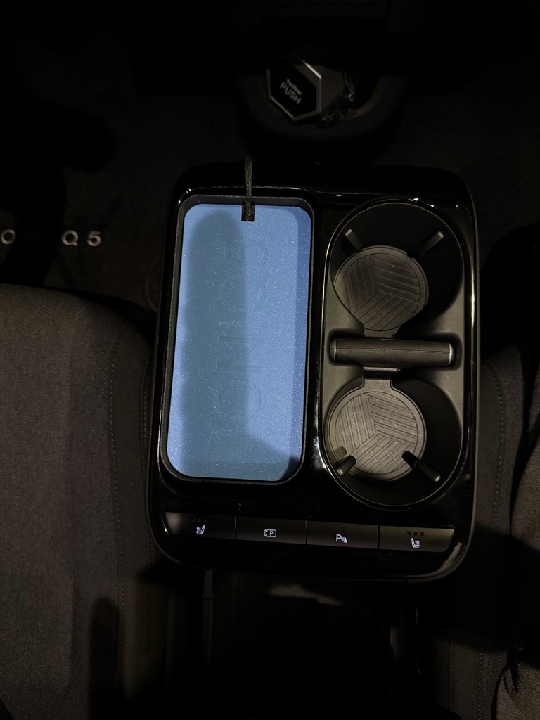 Беспроводное зарядное устройство для Hyundai Ioniq 5