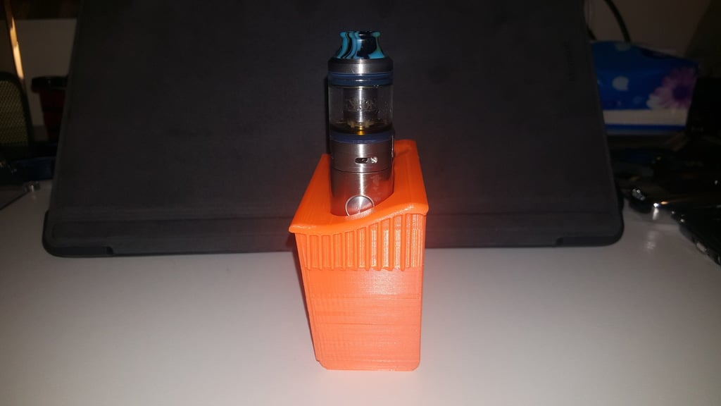 Модель пепельницы для автомобиля