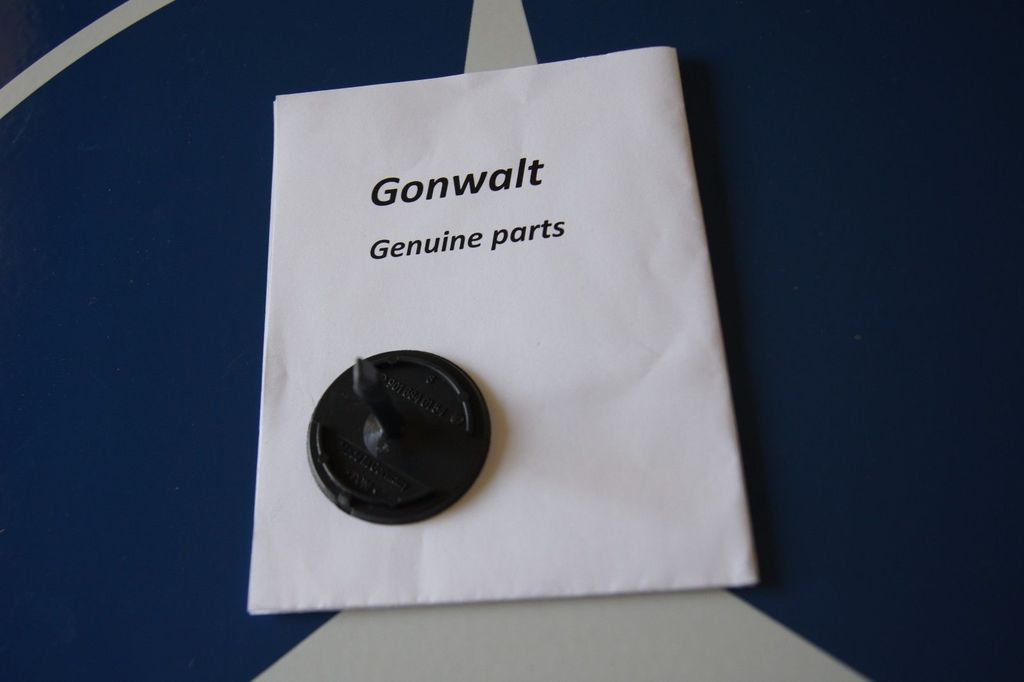 Оригинальный фиксатор Mercedes Benz Volkswagen Crafter 9016840154